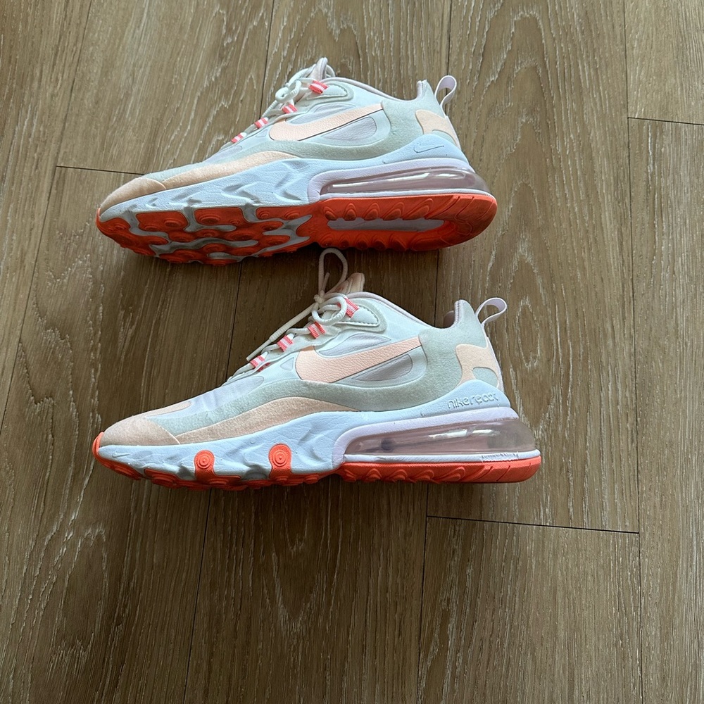 Excellent condition Nike Airmax 270 React, size 8